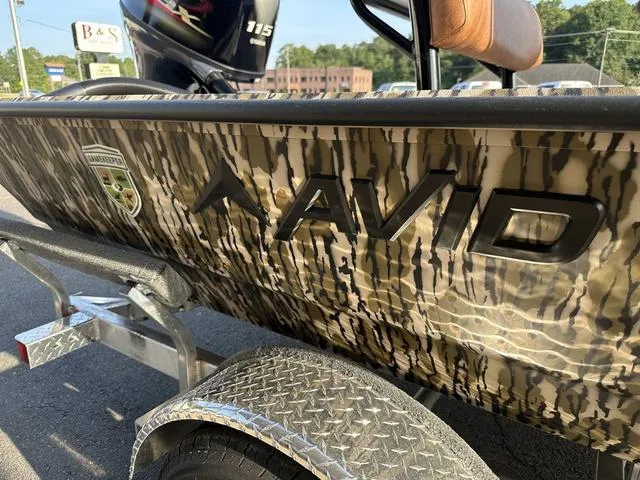 Slide: The Image of Avid 18 Rogue 2026 - 6