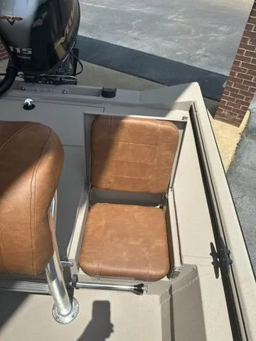 Slide: The Image of Avid 20 ROUGE 2024 - 10