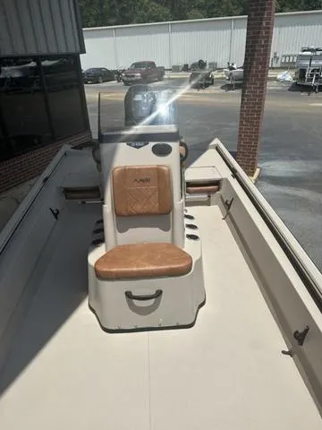 Slide: The Image of Avid 20 ROUGE 2024 - 15