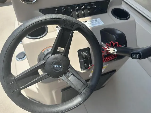 Slide: The Image of Avid 20 ROUGE 2024 - 3