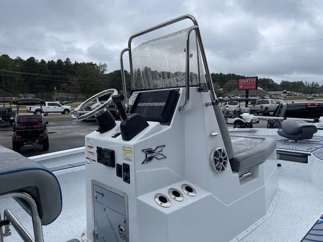 Slide: The Image of Xpress X23B Lounge 2024 - 11