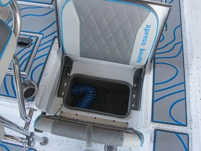 Slide: The Image of Xpress X23B Lounge 2024 - 7