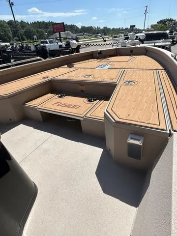 Slide: The Image of Avid 23 Fusion 2025 - 10