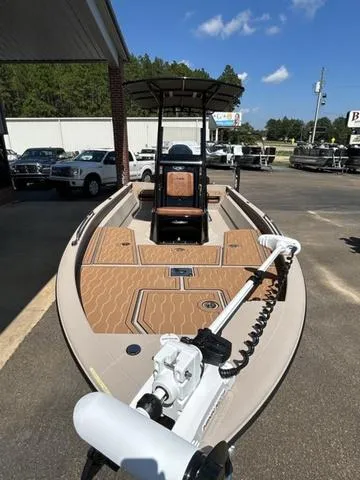 Slide: The Image of Avid 23 Fusion 2025 - 3