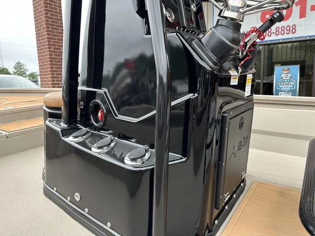 Slide: The Image of Avid 23 FS Magnum 2025 - 12