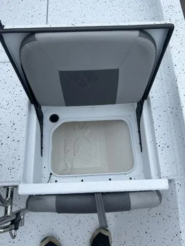 Slide: The Image of Xpress H20B 2024 - 27