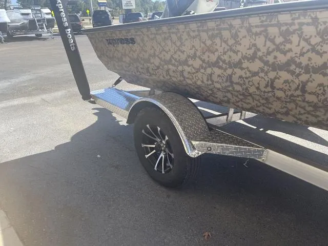 Slide: The Image of Xpress H20B 2024 - 15