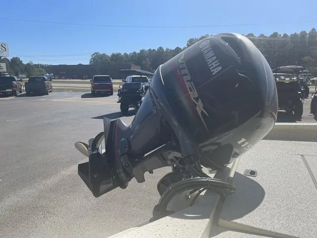 Slide: The Image of Xpress H20B 2024 - 17