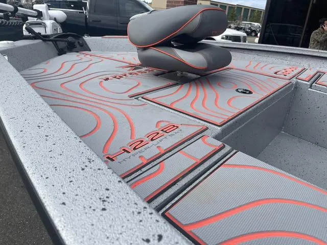 Slide: The Image of Xpress H22 2025 - 7