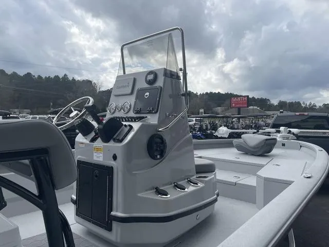 Slide: The Image of Avid 21 Mag 2024 - 13