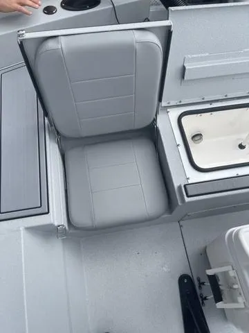 Slide: The Image of Avid 21 Mag 2024 - 21