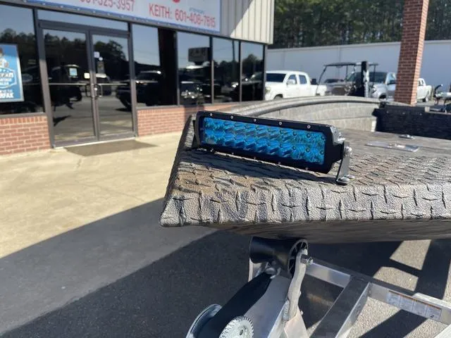 Slide: The Image of Xpress H18DB 2025 - 7