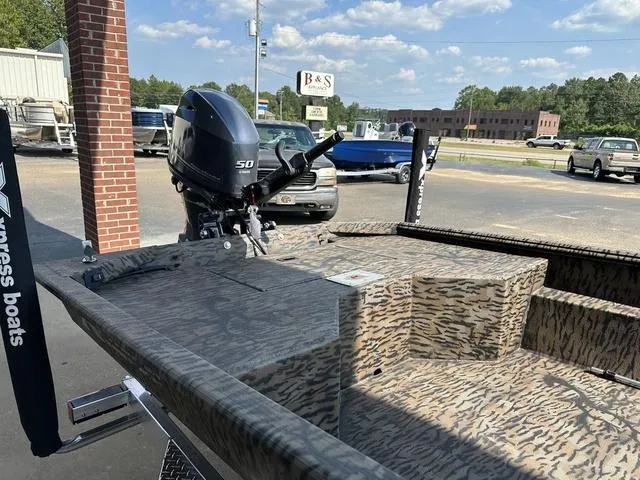 Slide: The Image of Xpress HD16DBX 2025 - 5