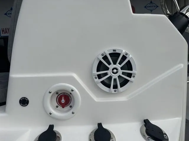 Slide: The Image of Avid 21 FSX 2025 - 18