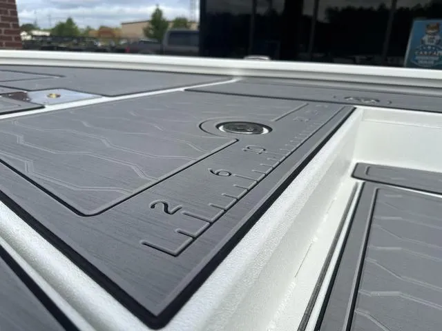 Slide: The Image of Avid 21 FSX 2025 - 21