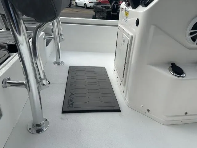 Slide: The Image of Avid 21 FSX 2025 - 8