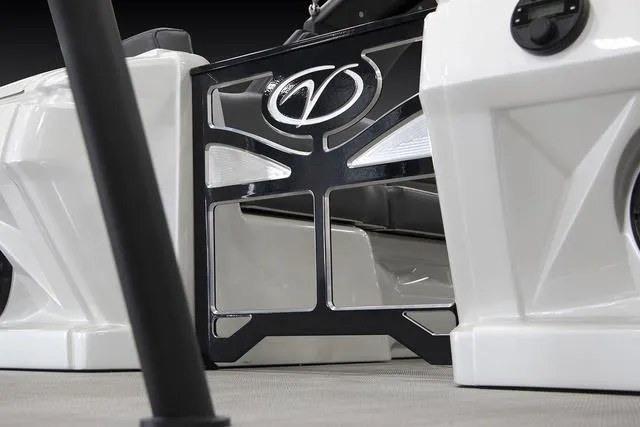 Slide: The Image of Veranda V One 2024 - 20