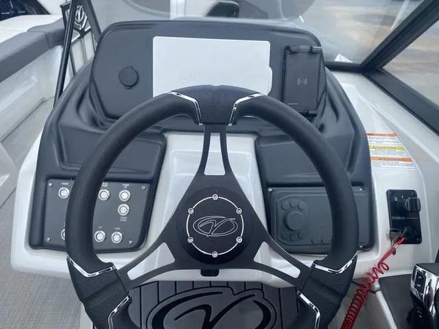 Slide: The Image of Veranda V One 2024 - 41