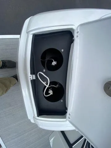 Slide: The Image of Veranda V One 2024 - 49