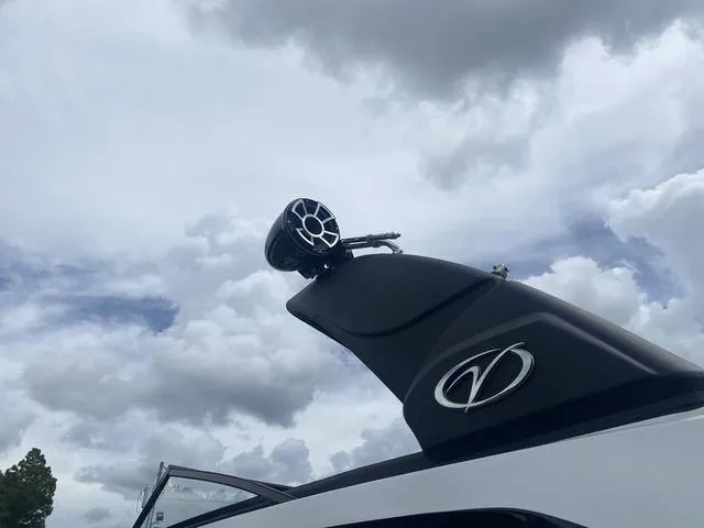 Slide: The Image of Veranda V One 2024 - 54