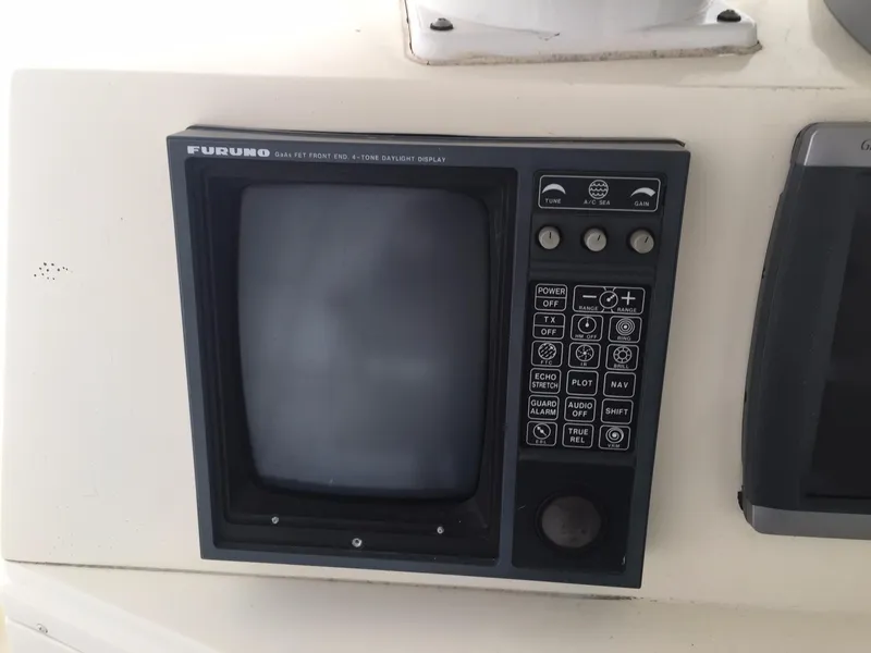 Slide: The Image of Furuno radar on Viking 41 Sportfish Convertible 1989. - 37