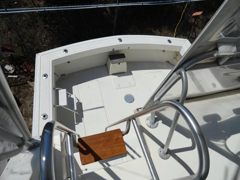 Slide: The Image of Deck view of 1989 Viking 41 Sportfish Convertible. - 7