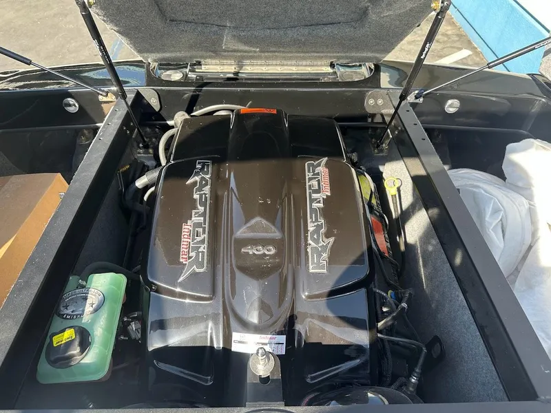 Slide: The Image of 2024 Sanger V215 SX boat engine compartment with Raptor motor. - 31