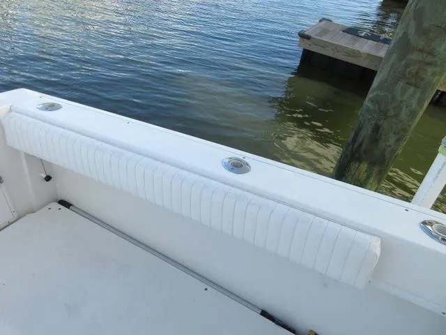 Slide: The Image of Contender 35 Side Console 2001 - 25