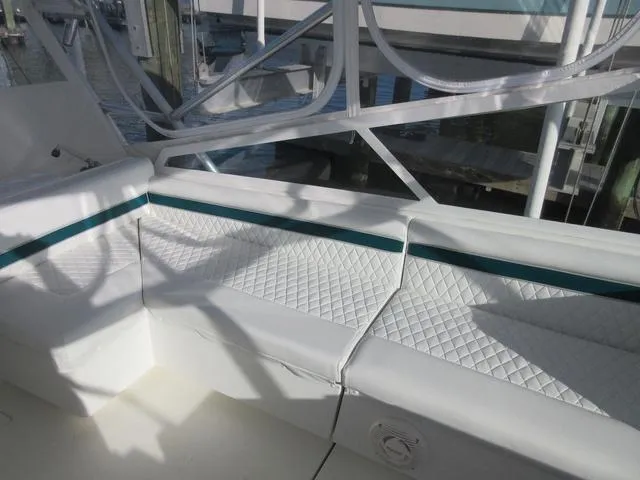 Slide: The Image of Contender 35 Side Console 2001 - 5