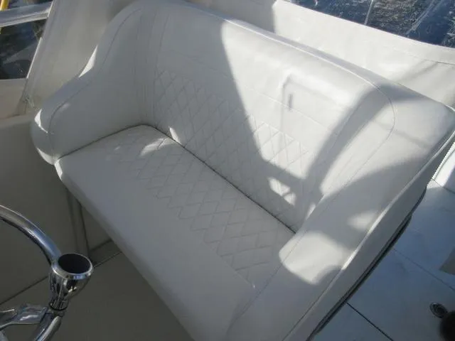 Slide: The Image of Contender 35 Side Console 2001 - 6