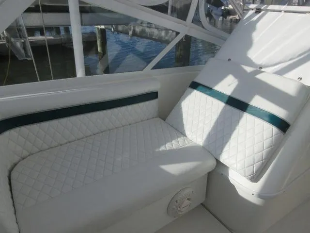 Slide: The Image of Contender 35 Side Console 2001 - 8