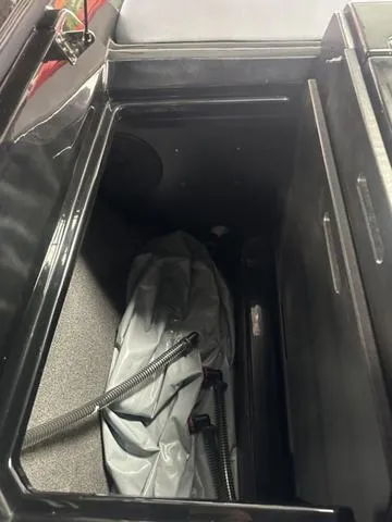 Slide: The Image of Tigé 22RZX 2023 - 14