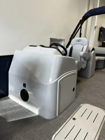 Slide: The Image of 2024 Bentley Pontoons Fish 223 Center Walk-Thru 3/4 Tube interior helm station. - 10