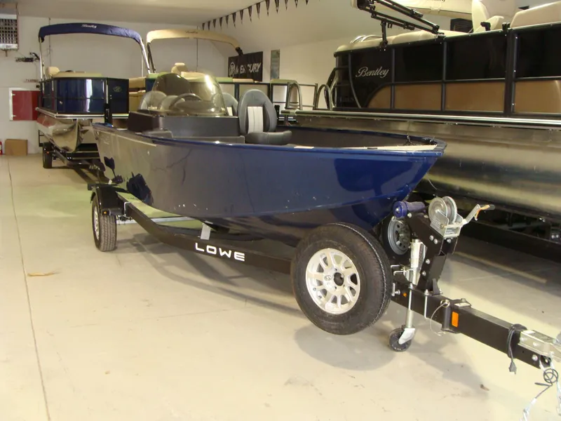 Slide: The Image of Lowe Fishing Machine 1775 2023 - 2