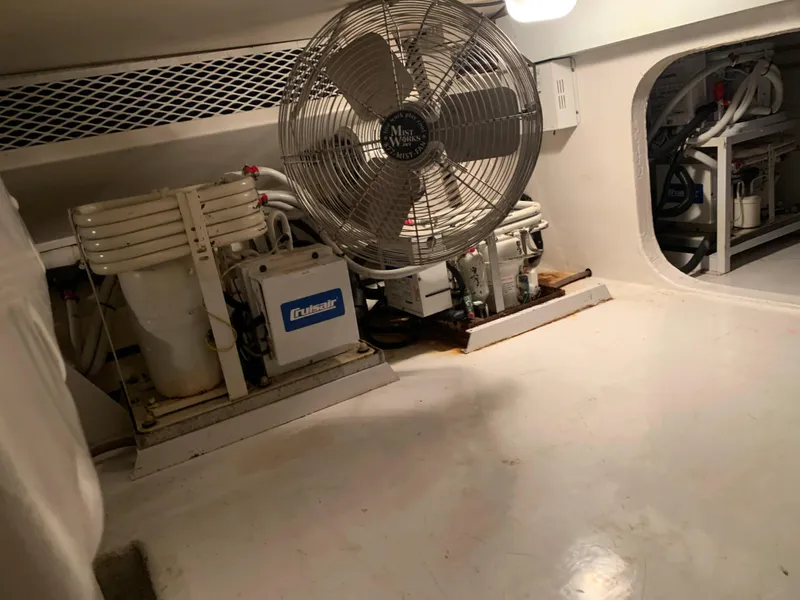 Slide: The Image of Viking 60 CMY 1998 - 136