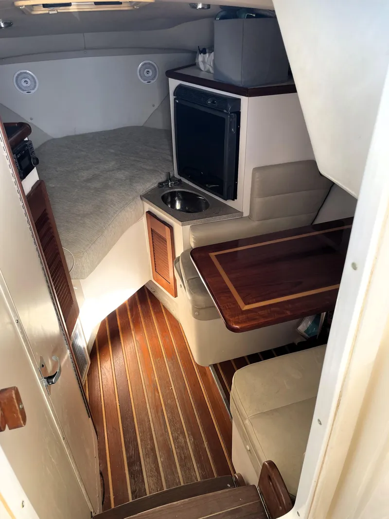 Slide: The Image of Pursuit 3070 Offshore 2005 - 53