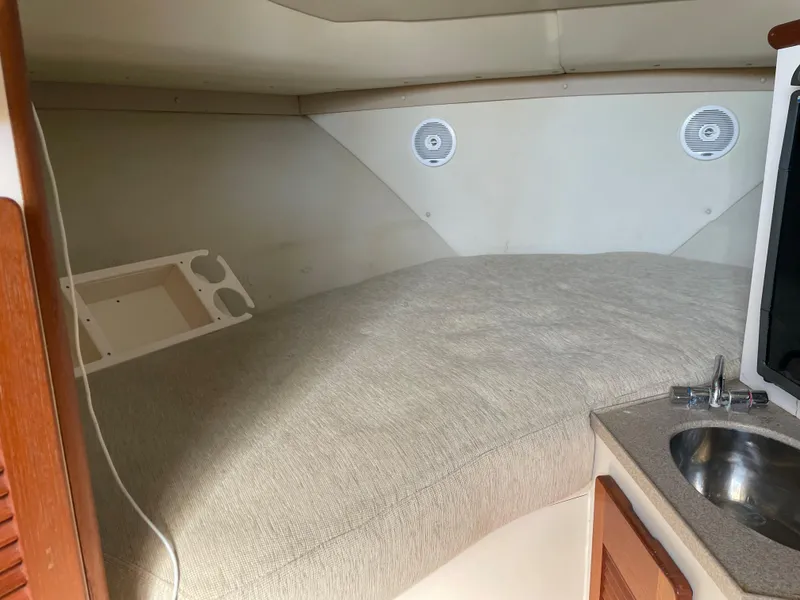 Slide: The Image of Pursuit 3070 Offshore 2005 - 54