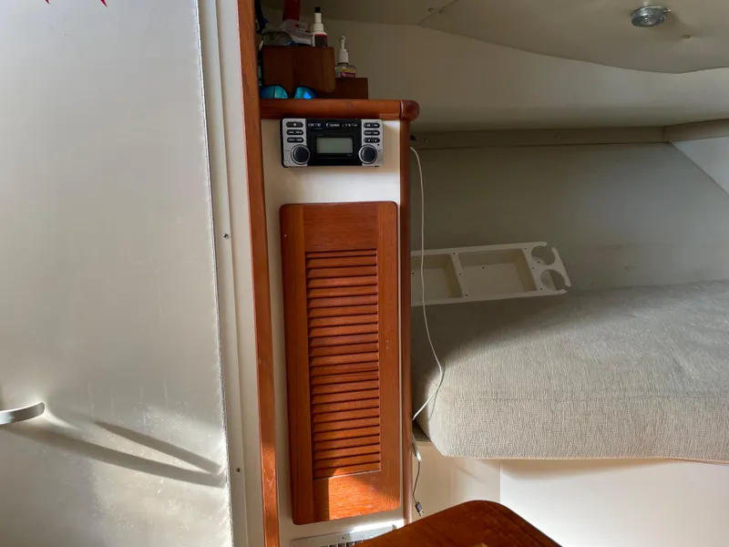 Slide: The Image of Pursuit 3070 Offshore 2005 - 56