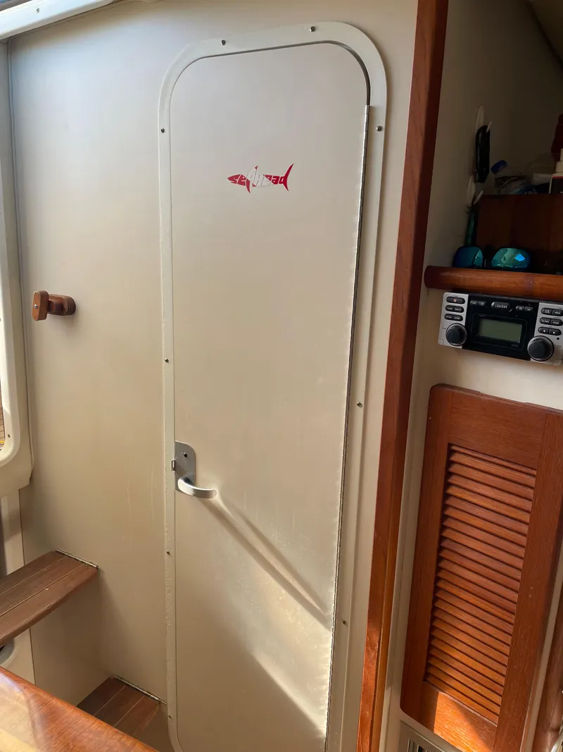 Slide: The Image of Pursuit 3070 Offshore 2005 - 63