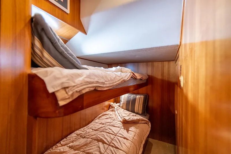Slide: The Image of Bunk beds in the 2003 Ocean Alexander 48 Sedan yacht cabin. - 20