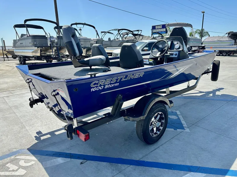 Slide: The Image of Crestliner 1600 Storm w/ 40HP Mercury Fourstroke! 2024 - 5