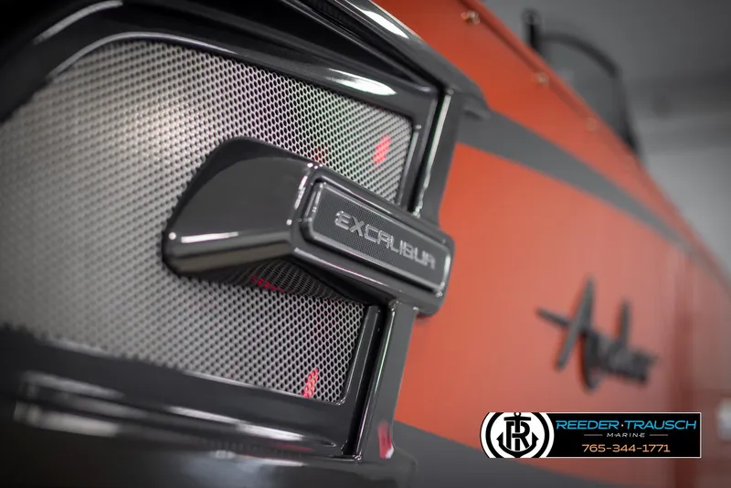 Slide: The Image of Avalon 2785 Excalibur EL 2024 - 60