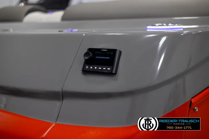 Slide: The Image of Avalon 2785 Excalibur EL 2024 - 74