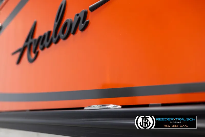 Slide: The Image of Avalon 2785 Excalibur EL 2024 - 76