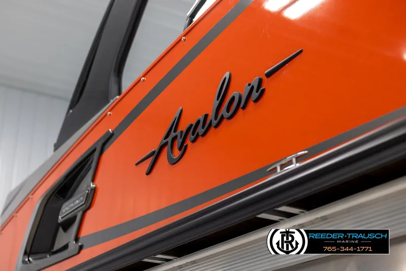 Slide: The Image of Avalon 2785 Excalibur EL 2024 - 78