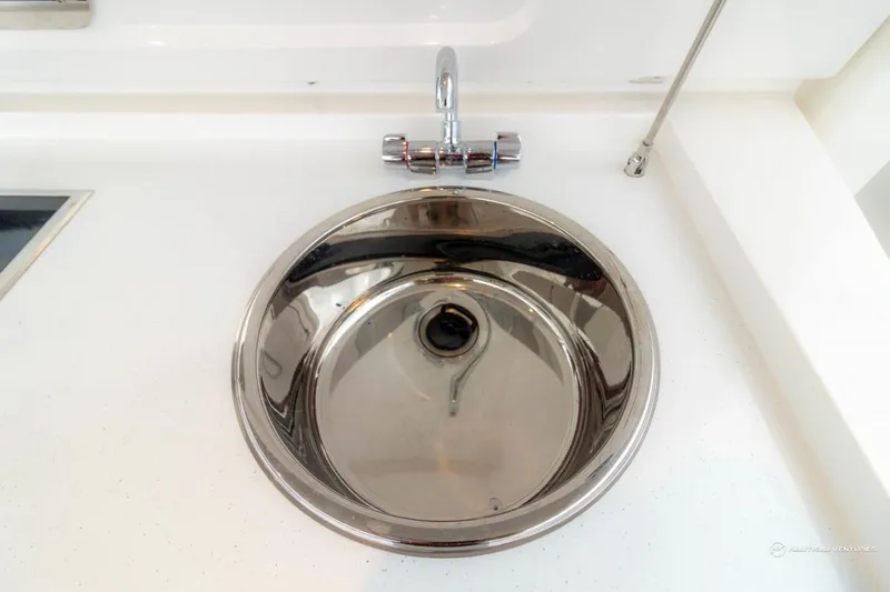 Slide: The Image of Stainless steel sink on 2022 Windy SR44 SX boat. - 27