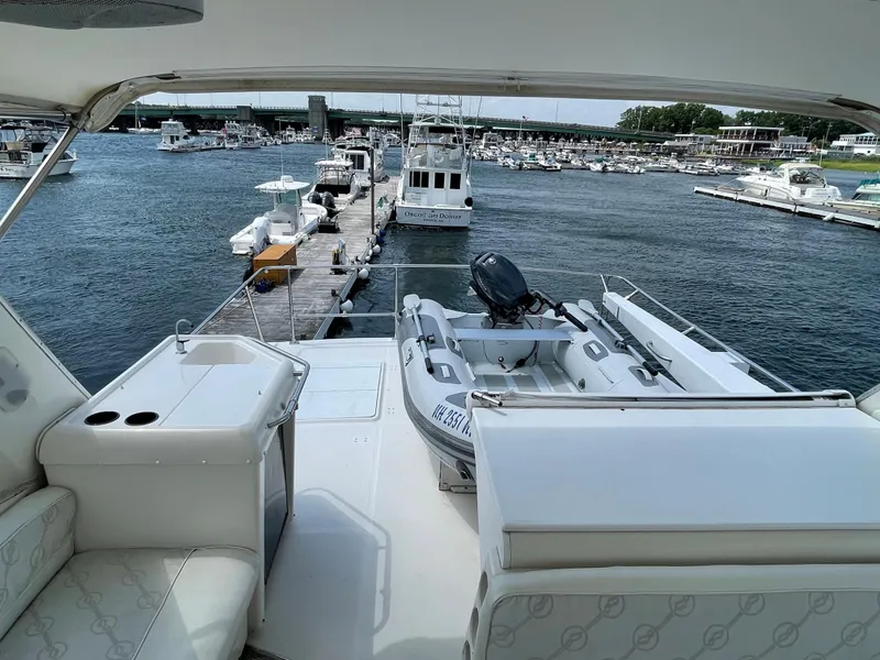 Slide: The Image of Bayliner 4788 Pilot House Motoryacht 1998 - 52