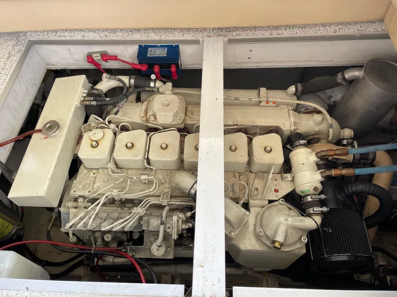 Slide: The Image of Bayliner 4788 Pilot House Motoryacht 1998 - 78