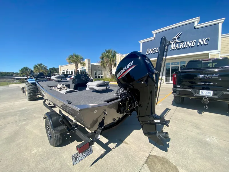 Slide: The Image of 2023 Crestliner 1600 Storm boat with Mercury engine at Angler's Marine NC. - 4
