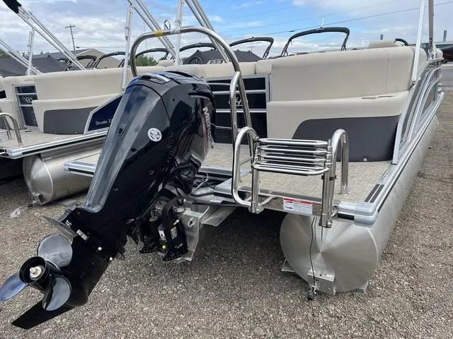 Slide: The Image of Harris Cruiser 210 CW 2023 - 17